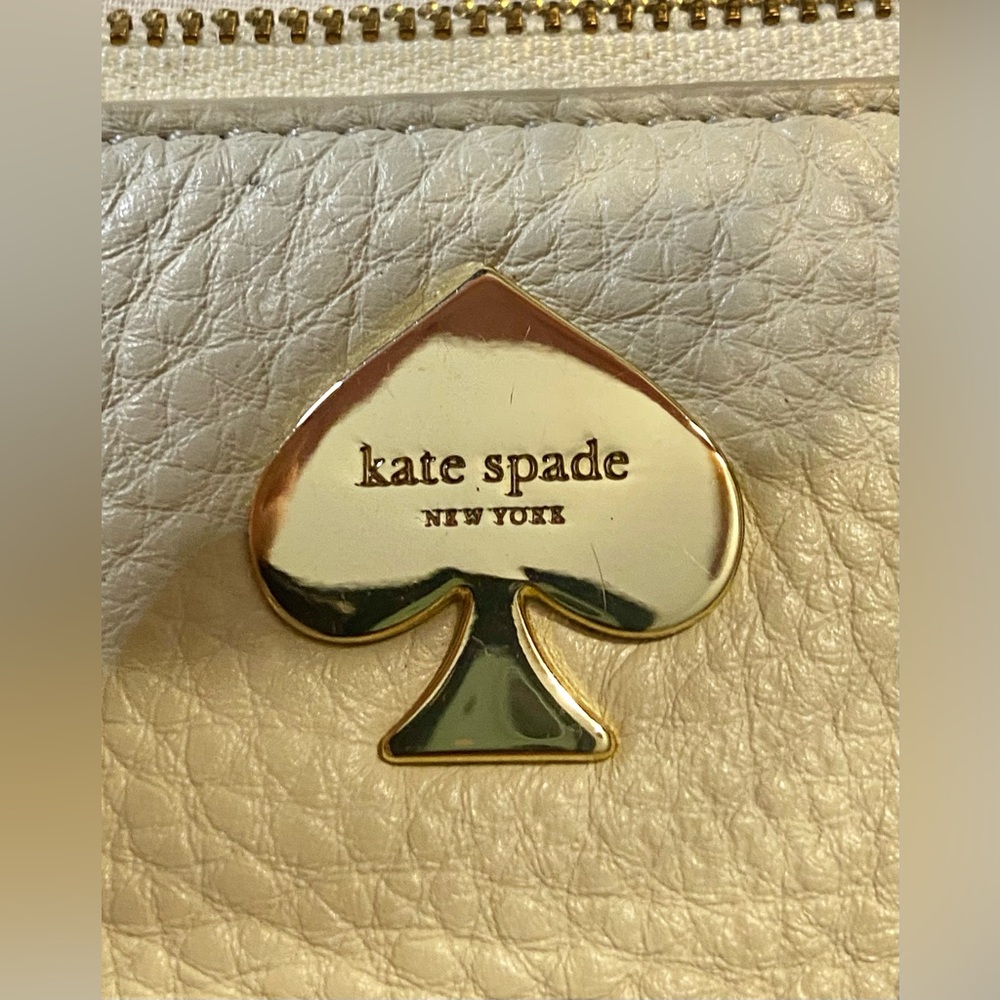 Womens Kate Spade Pebble Leather Wristlet Wallet Large White & Black - Picture 3 of 4